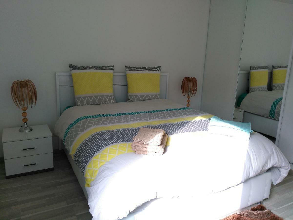 Appartement F3 Avec Parking Privee แซ็ง-พรีเยสท์ ภายนอก รูปภาพ