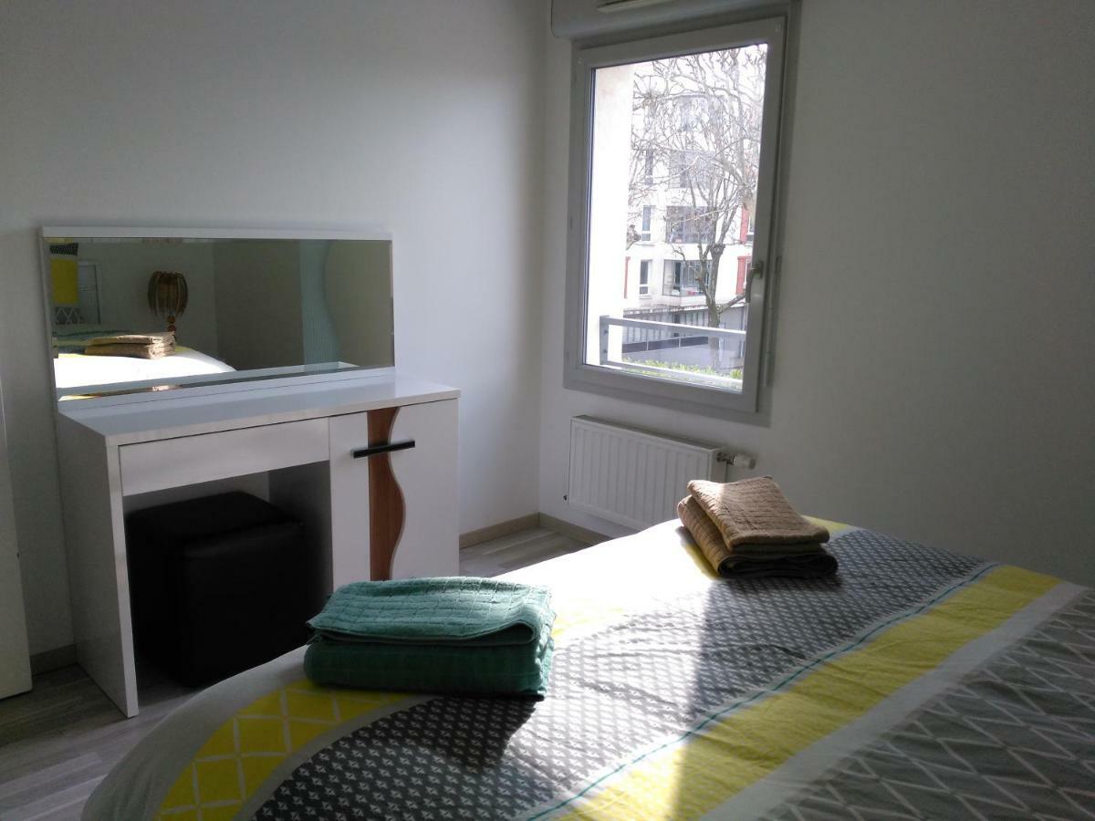 Appartement F3 Avec Parking Privee แซ็ง-พรีเยสท์ ภายนอก รูปภาพ